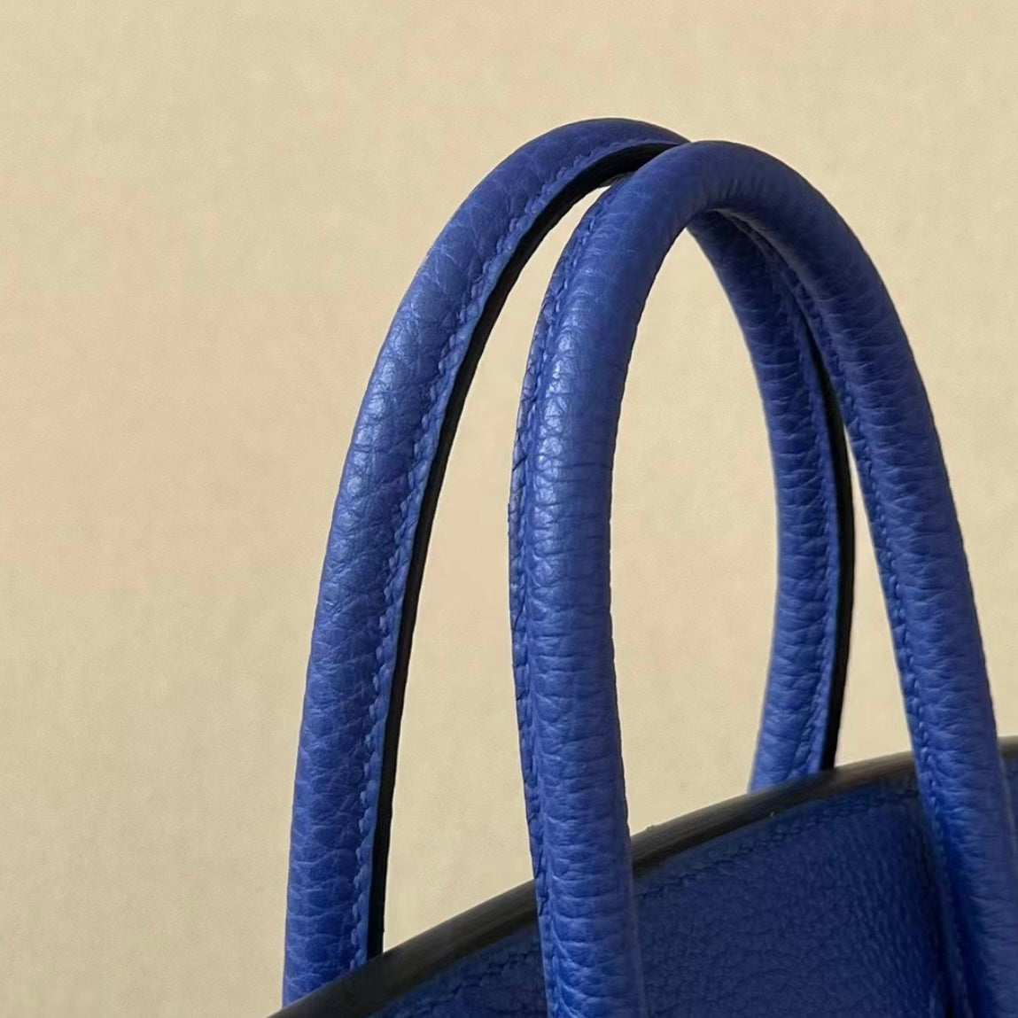 SAPPHIRE BLUE