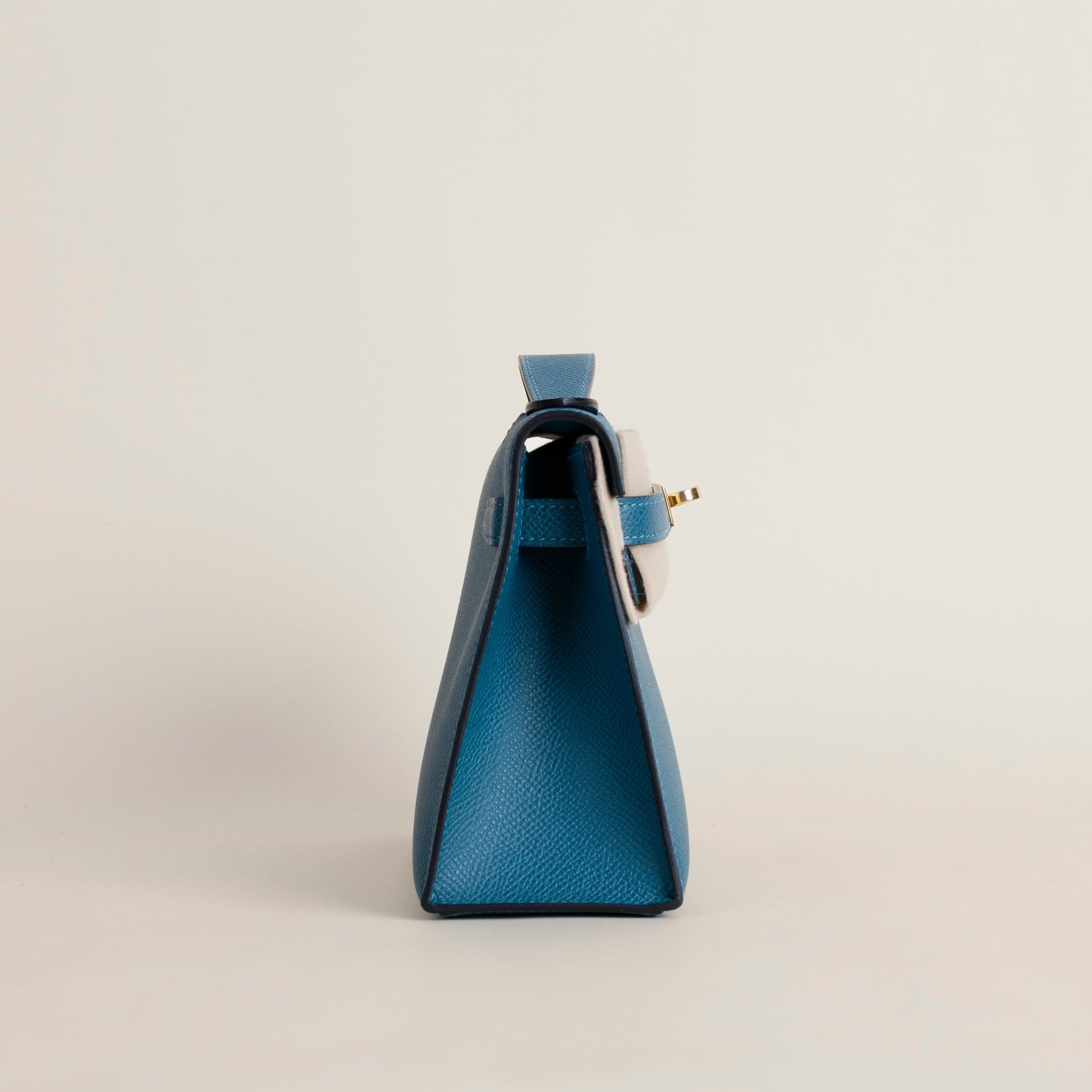 AYLO EPSOM AZURE - CUSTOM