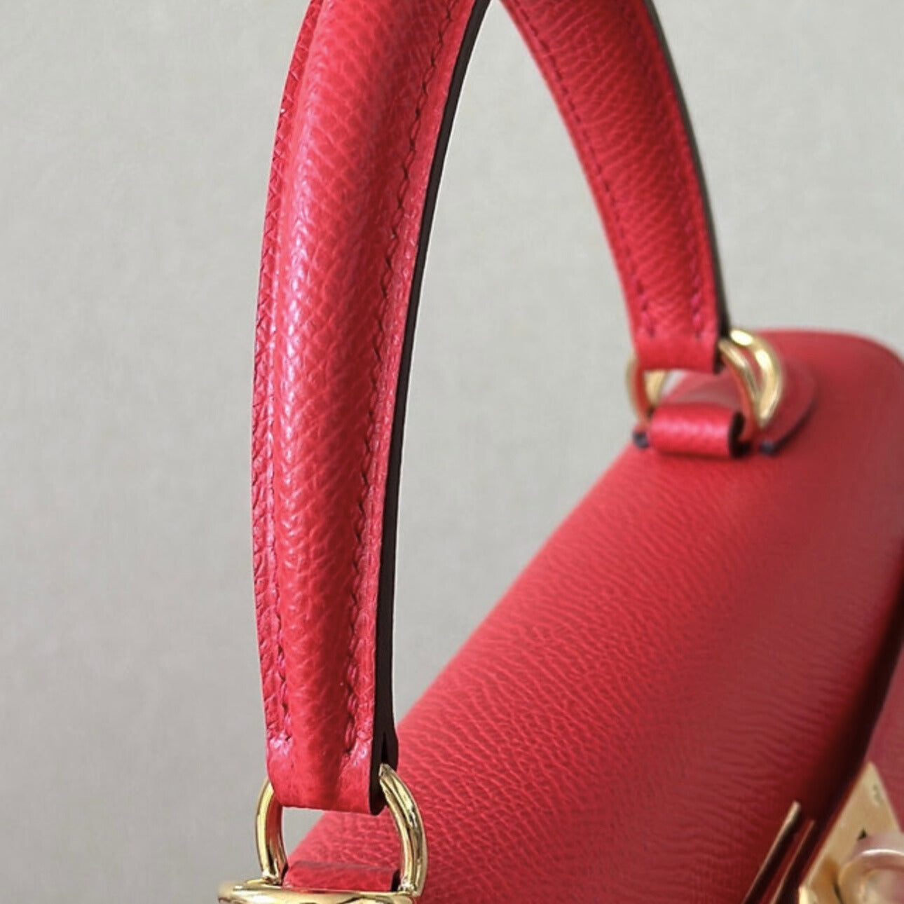 MIRAGE RED