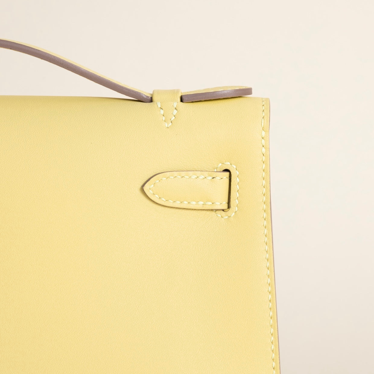 AYLO SMOOTH YELLOW