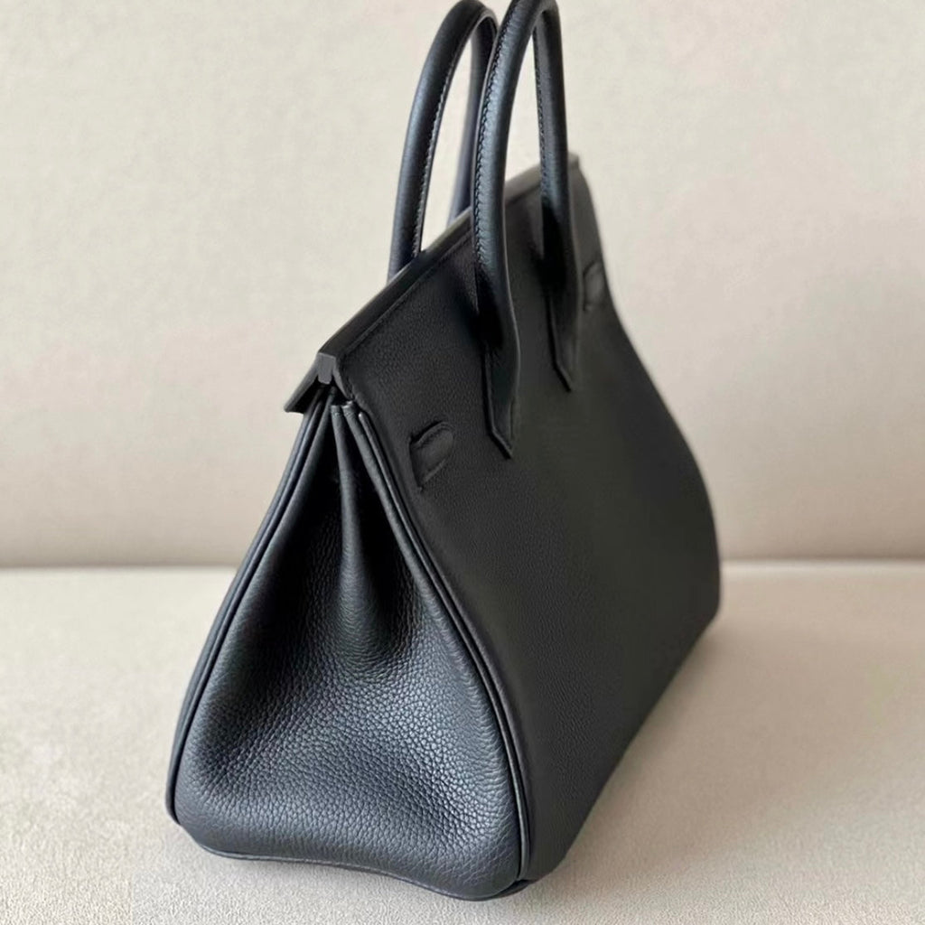 ONYX BLACK