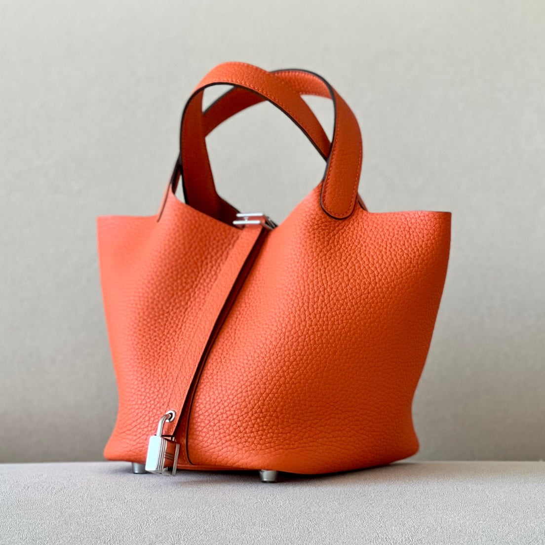 VIENNA - ORANGE