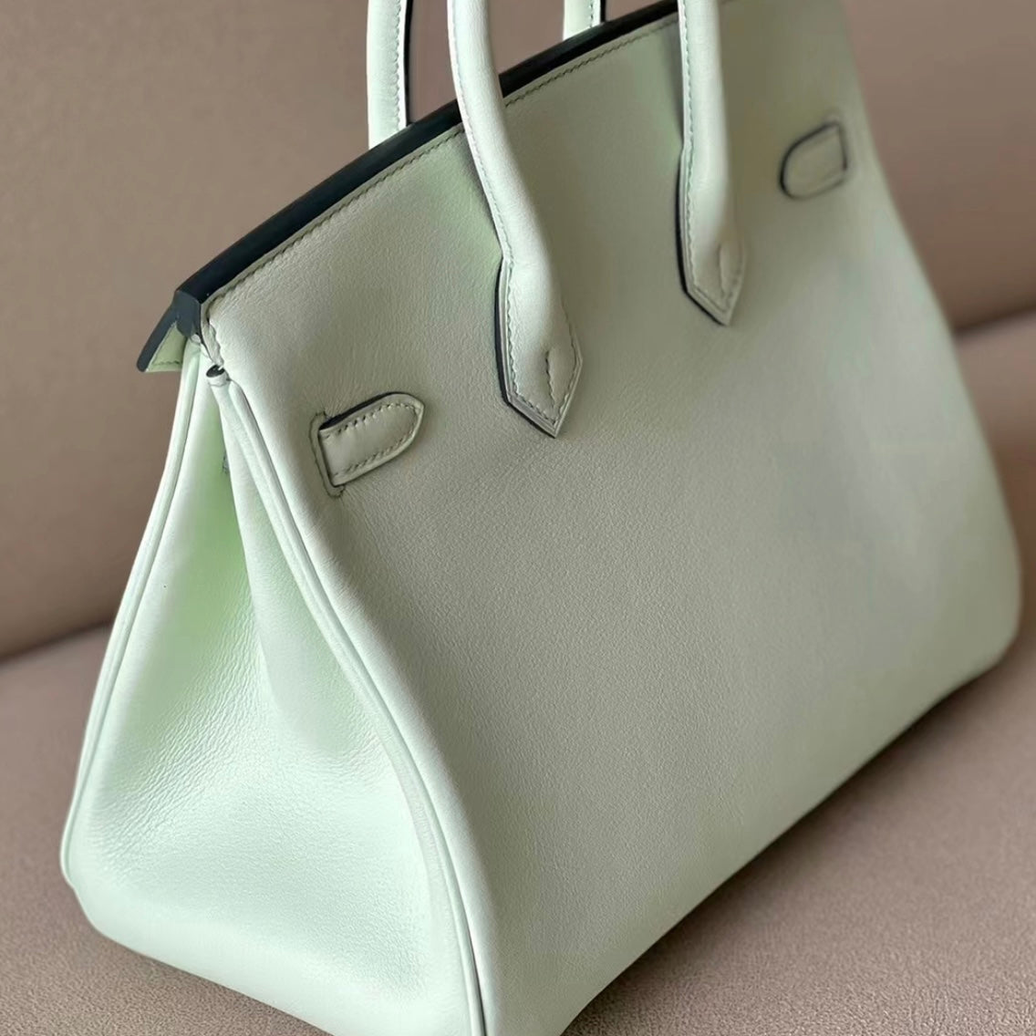 LIGHT GREEN SWIFT - CUSTOM