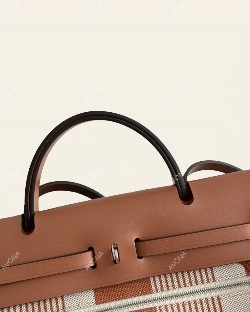 FLORENCE MONOGRAM GOLDEN BROWN - M - (W 31 x H 26 x D 9 cm) / SILVER