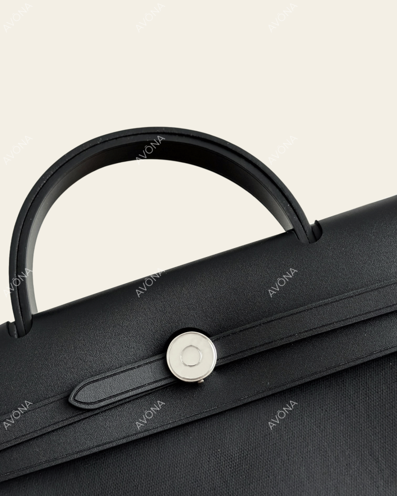 FLORENCE ONYX II - M - (W 31 x H 26 x D 9 cm) / SILVER