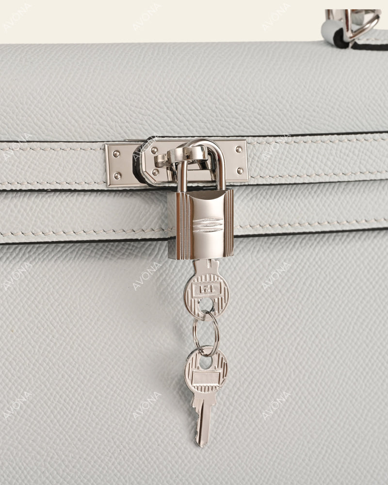 MIRAGE LINEN BLUE - M - (W 25 × H 18 × D 6 cm) / SILVER