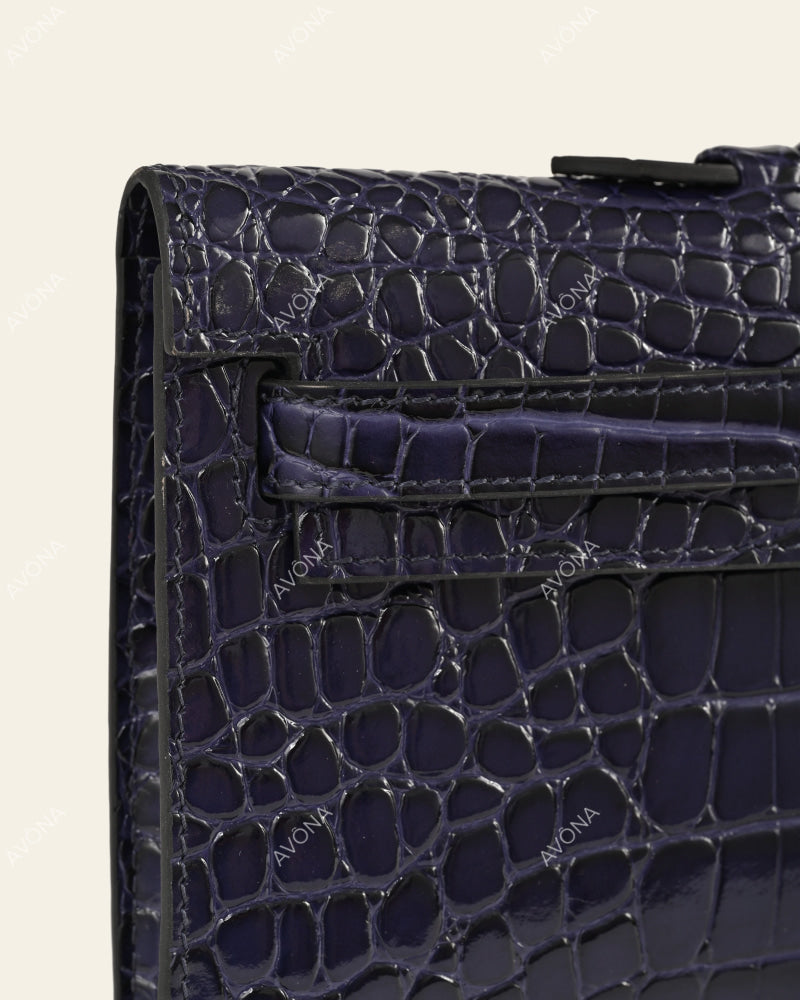 SOIRÉE - INDIGO CROC - M - (W 31 × H 14 × D 2 cm) / GOLD