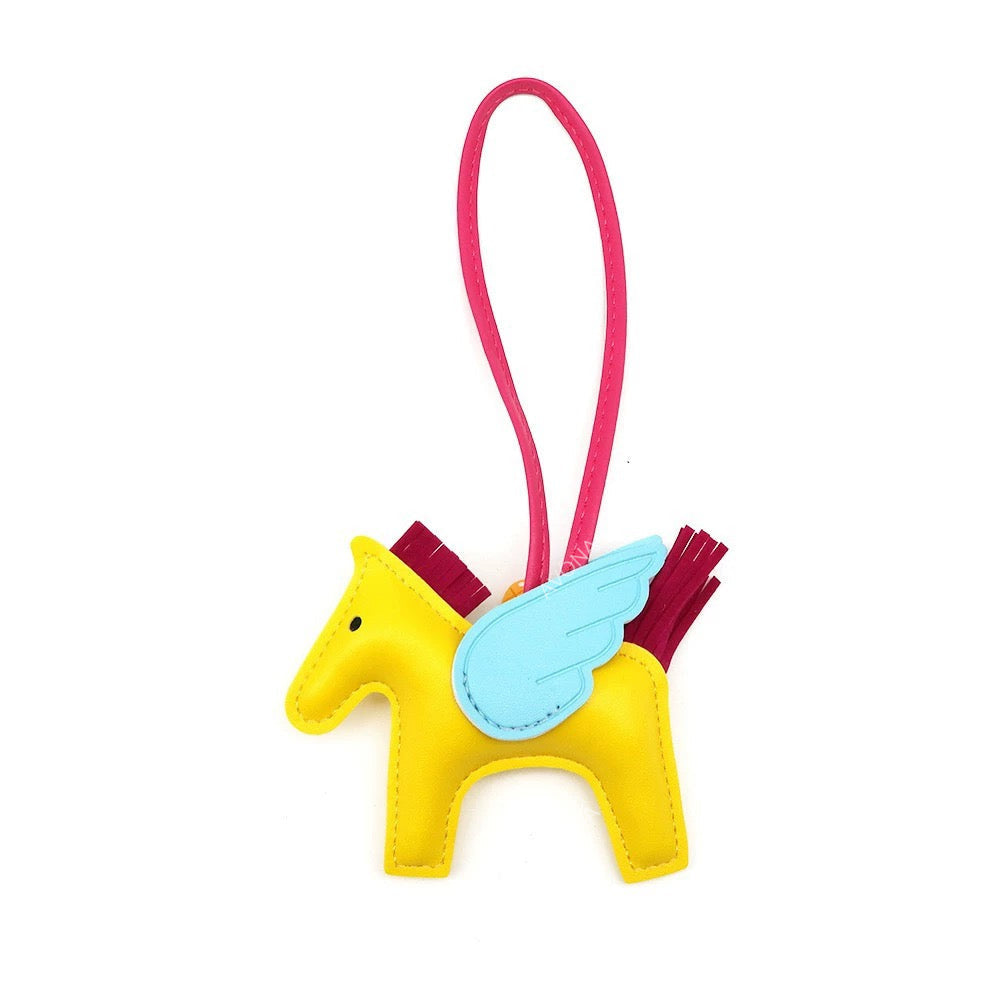 STANDARD PEGASUS CHARM - 8
