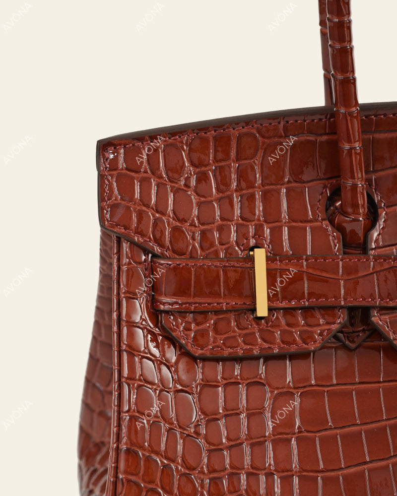 TOKIO SHOULDER - COGNAC CROC - M - (W 29 × H 16 × D 14 cm) / GOLD